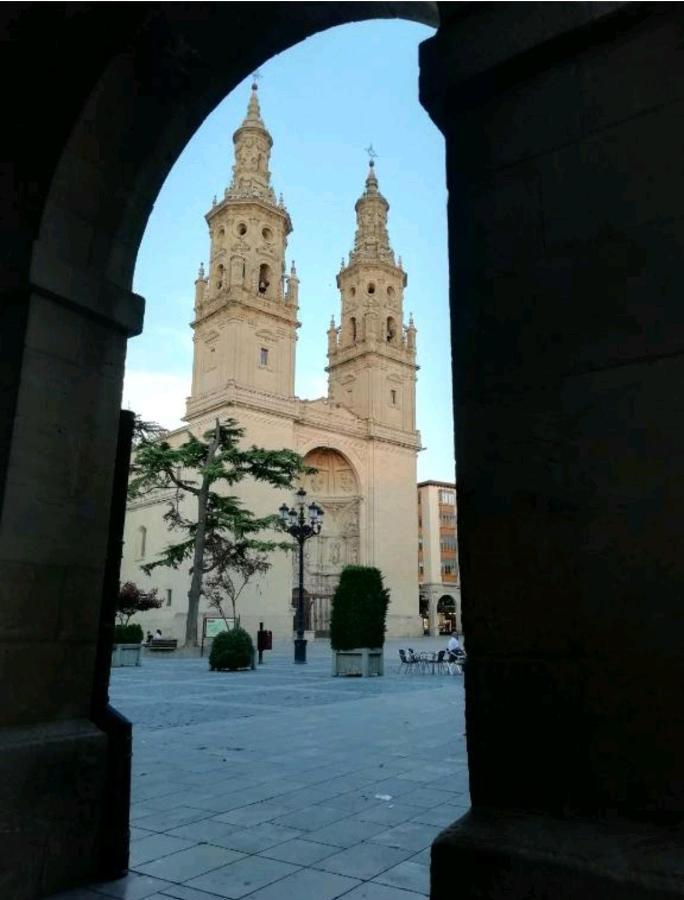 Apartamento Gonzalo De Berceo 15 Logroño Exterior foto